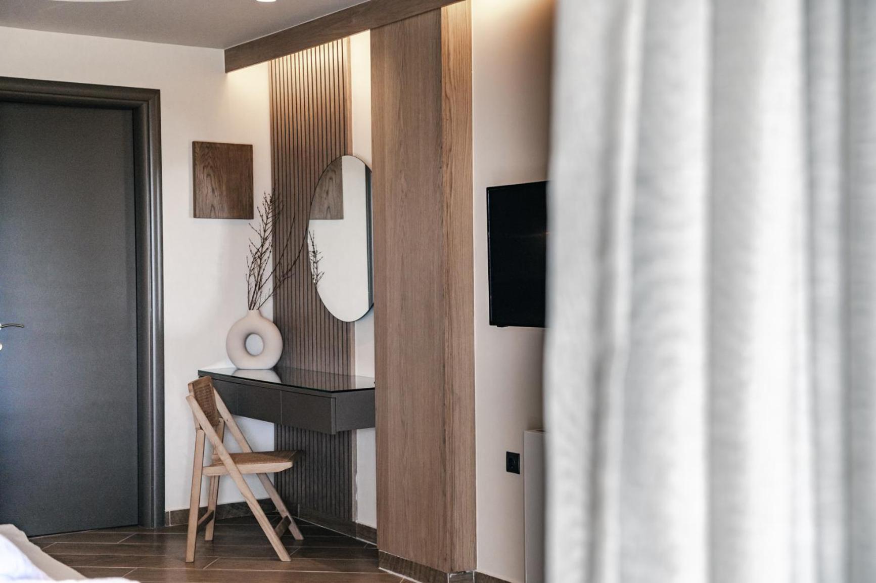 Terra Helios Suites & Studios Kyparissia Quarto foto